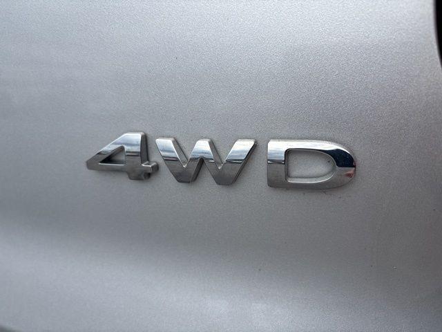 Photo of 2019 Ingot Silver Ford Explorer