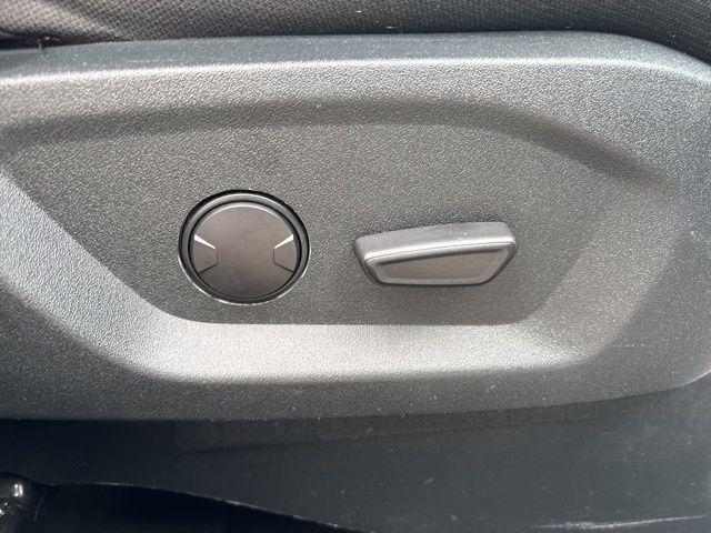 Photo of 2019 Ingot Silver Ford Explorer