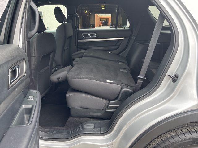 Photo of 2019 Ingot Silver Ford Explorer