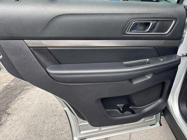 Photo of 2019 Ingot Silver Ford Explorer