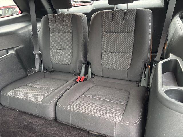 Photo of 2019 Ingot Silver Ford Explorer