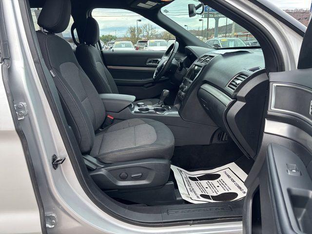 Photo of 2019 Ingot Silver Ford Explorer