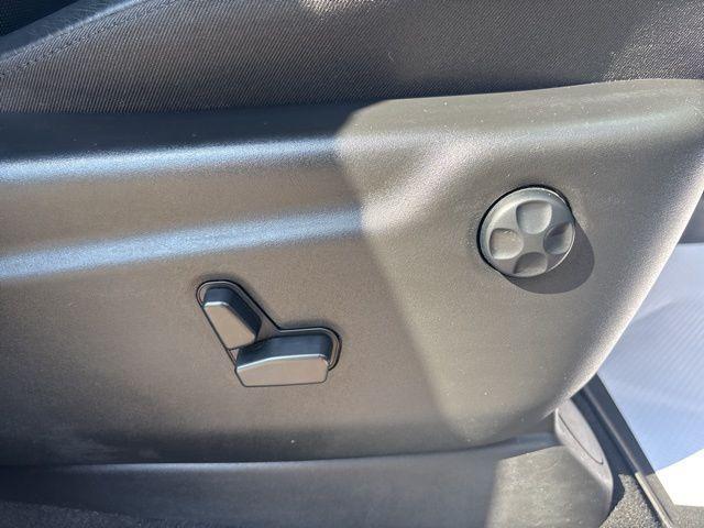 Photo of 2020 Granite Clearcoat Metallic Dodge Durango
