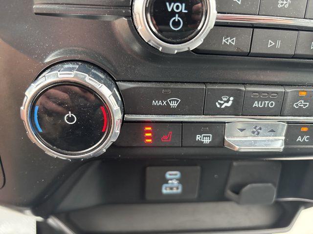 Photo of 2022 Oxford White Ford F-150