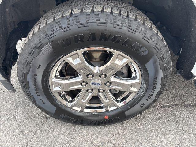 Photo of 2022 Oxford White Ford F-150