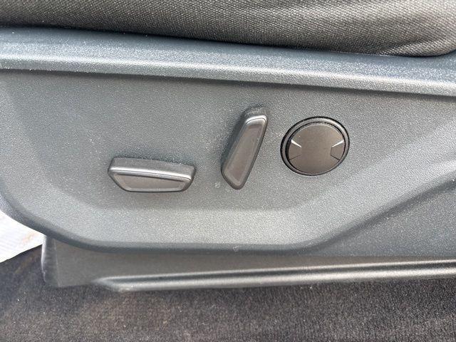 Photo of 2022 Oxford White Ford F-150