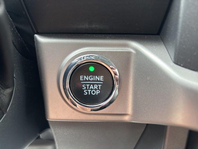 Photo of 2022 Oxford White Ford F-150