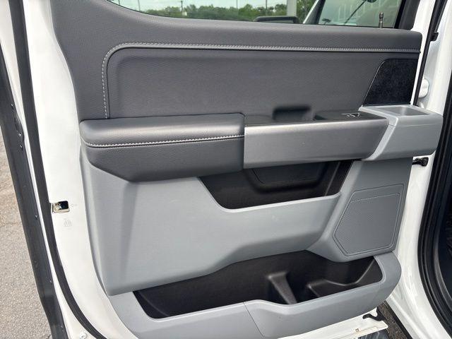 Photo of 2022 Oxford White Ford F-150