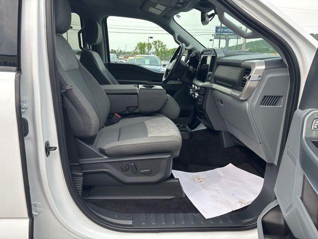 Photo of 2022 Oxford White Ford F-150
