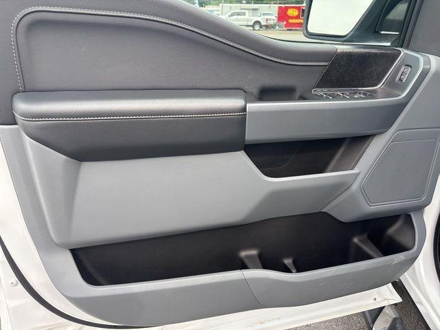 Photo of 2022 Oxford White Ford F-150