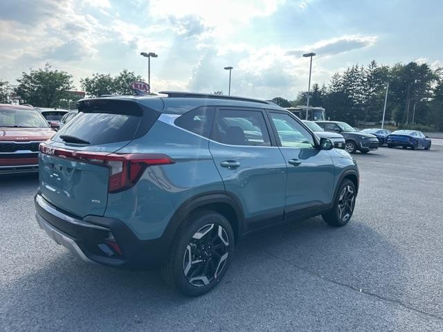 Photo of 2026 Blue Kia Seltos