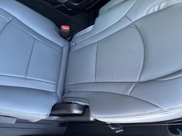 Photo of 2024 Summit White Buick Enclave