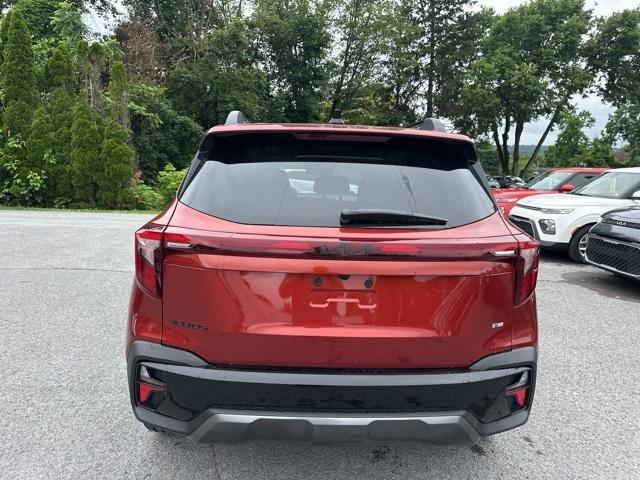 Photo of 2025 Mars Orange Kia Seltos