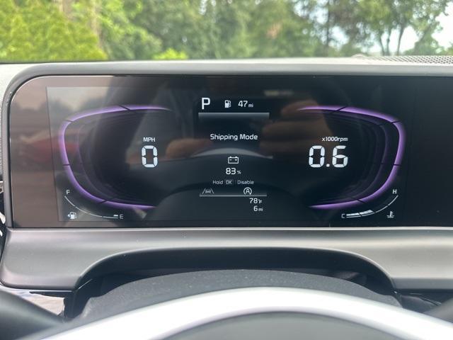 Photo of 2025 Steel Gray Kia Seltos