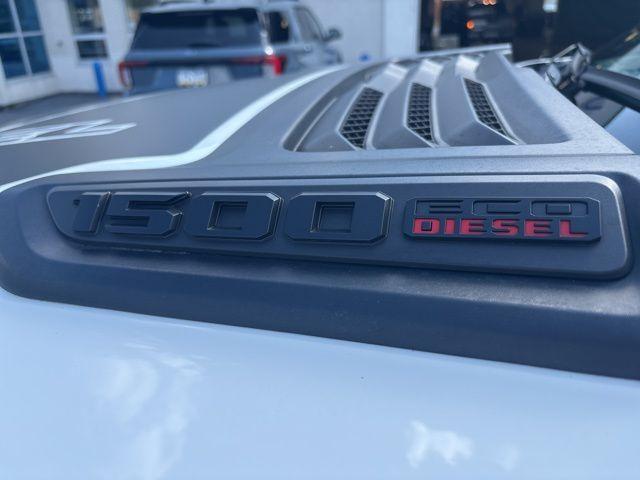 Photo of 2022 Bright White Clearcoat RAM 1500