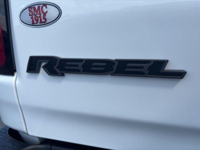 Photo of 2022 Bright White Clearcoat RAM 1500
