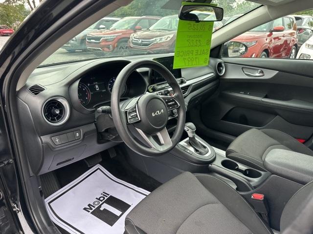 Photo of 2024 Aurora Black Pearl Kia Forte