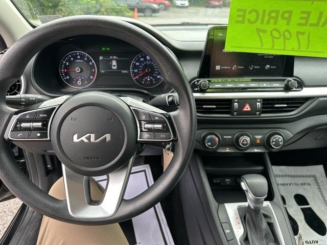 Photo of 2024 Aurora Black Pearl Kia Forte