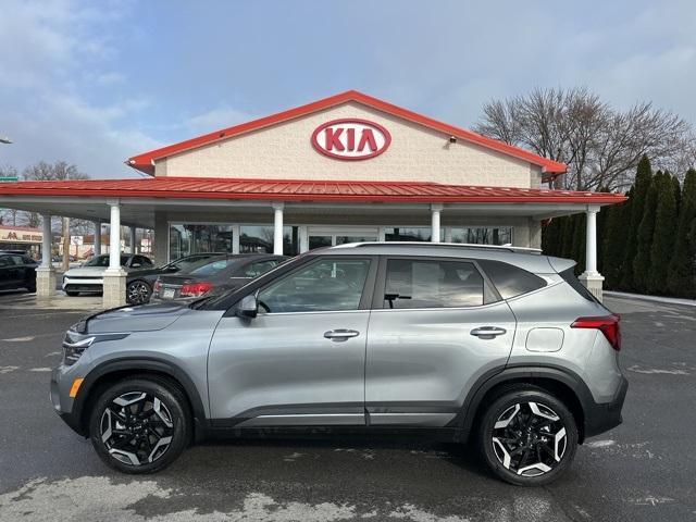 Photo of 2025 Steel Gray Kia Seltos