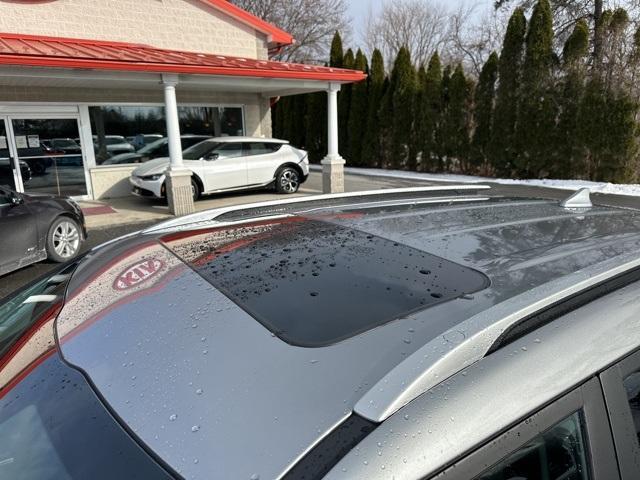 Photo of 2025 Steel Gray Kia Seltos