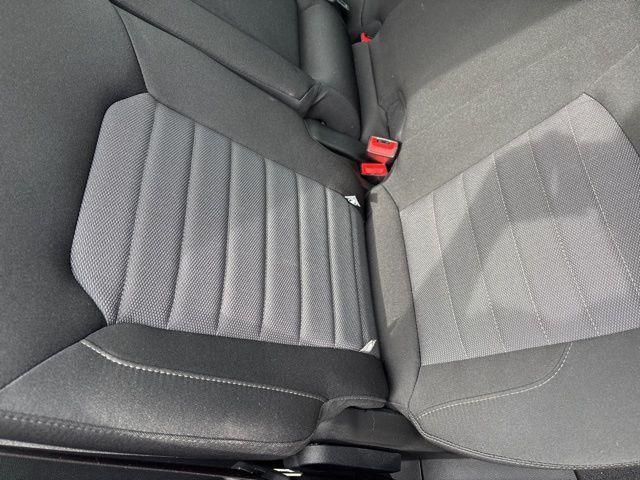 Photo of 2024 Black Metallic Ford Edge