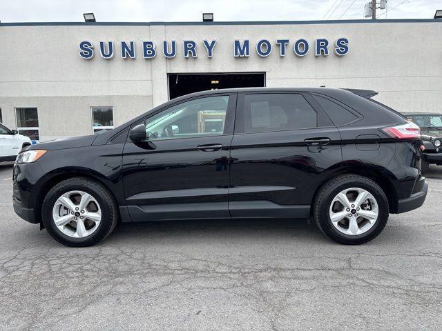Photo of 2024 Black Metallic Ford Edge