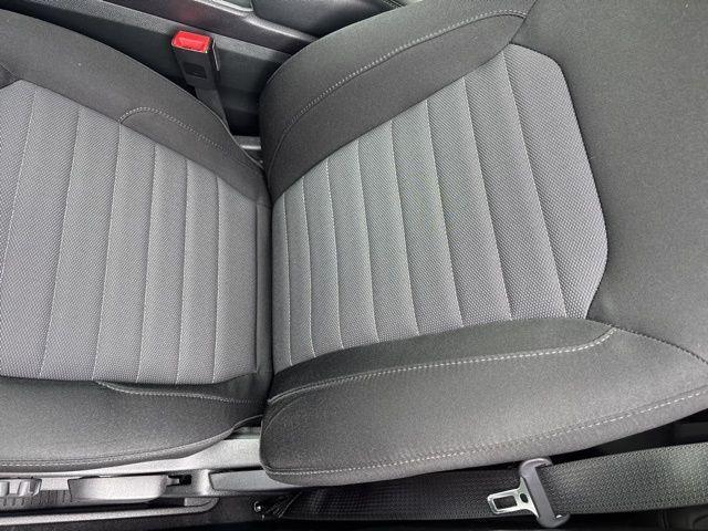 Photo of 2024 Black Metallic Ford Edge