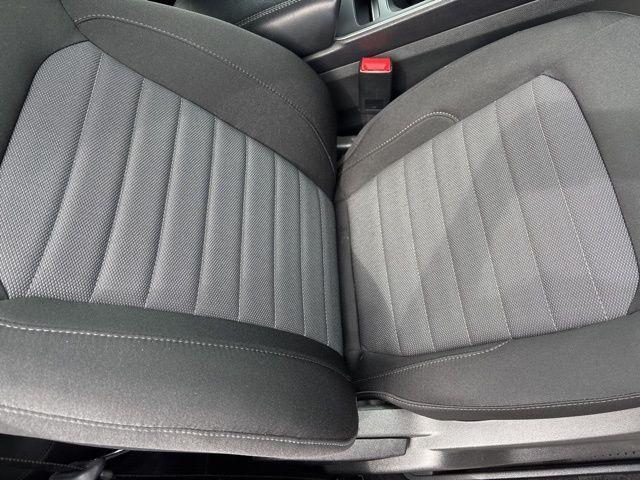 Photo of 2024 Black Metallic Ford Edge