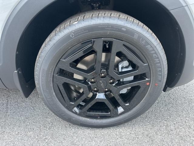 Photo of 2025 Wolf Gray Kia Telluride