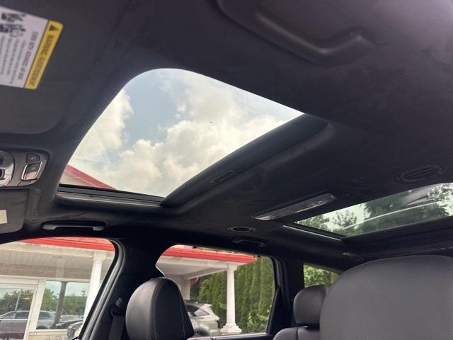 Photo of 2025 Wolf Gray Kia Telluride