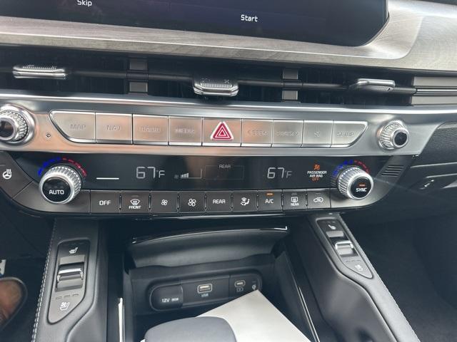 Photo of 2025 Wolf Gray Kia Telluride