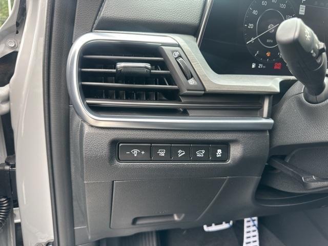 Photo of 2025 Wolf Gray Kia Telluride