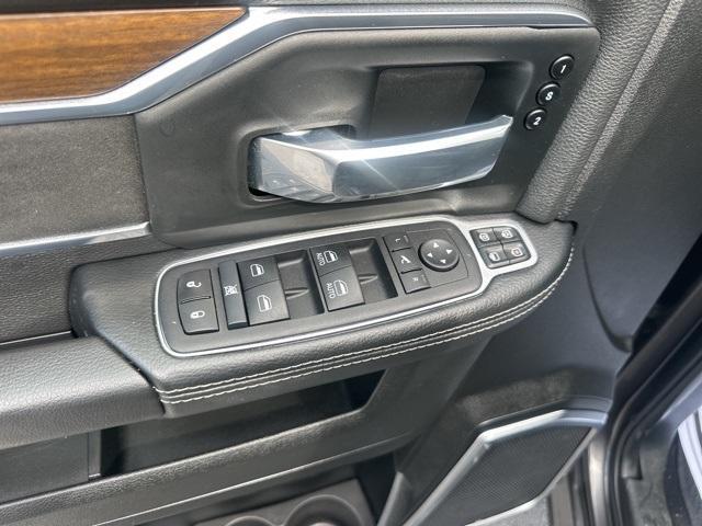 Photo of 2024 Granite Crystal Clearcoat Metallic RAM 2500