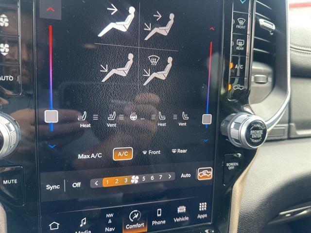 Photo of 2024 Granite Crystal Clearcoat Metallic RAM 2500