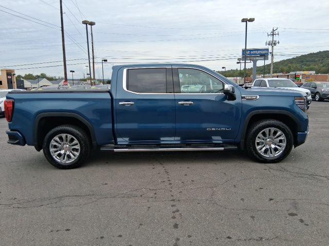 Photo of 2024 Metallic GMC Sierra 1500