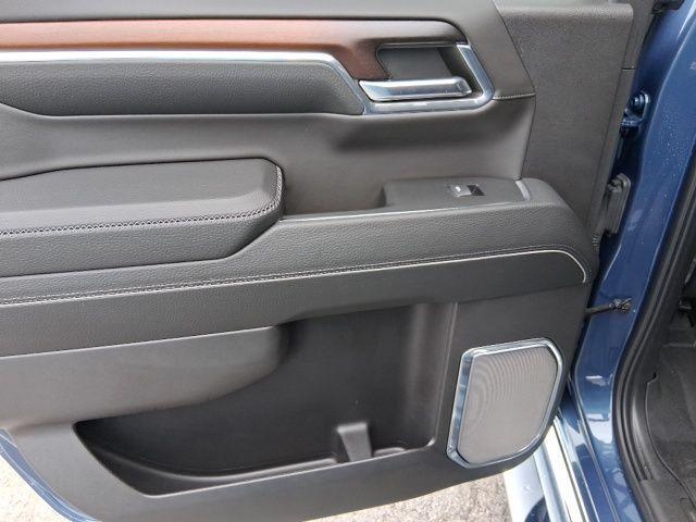Photo of 2024 Metallic GMC Sierra 1500