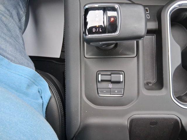 Photo of 2024 Metallic GMC Sierra 1500