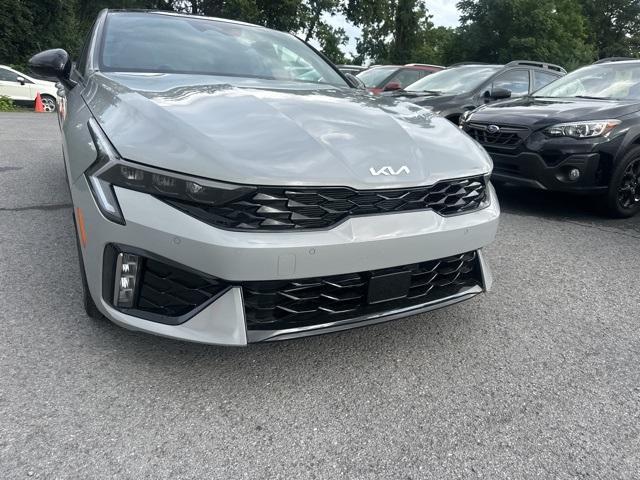 Photo of 2025 Wolf Gray Kia K5