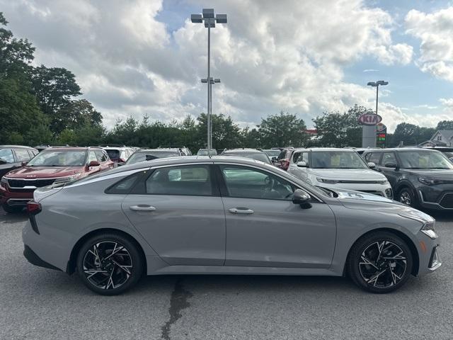Photo of 2025 Wolf Gray Kia K5