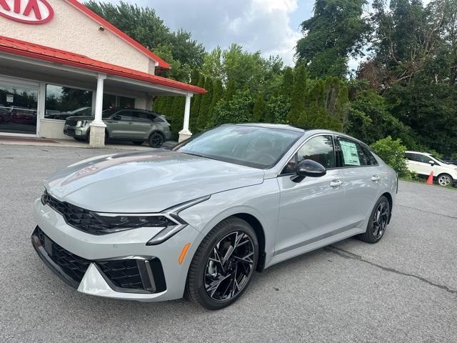 Photo of 2025 Wolf Gray Kia K5
