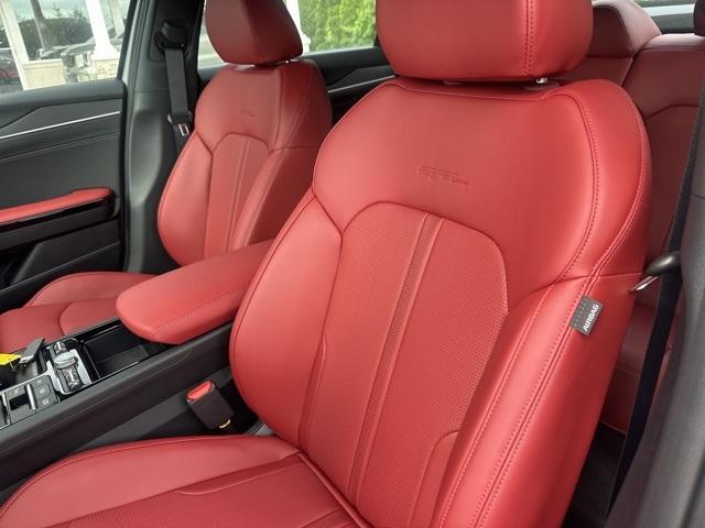 Photo of 2025 Wolf Gray Kia K5