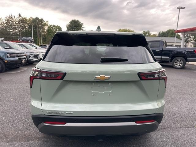 Photo of 2025 Green Chevrolet Equinox