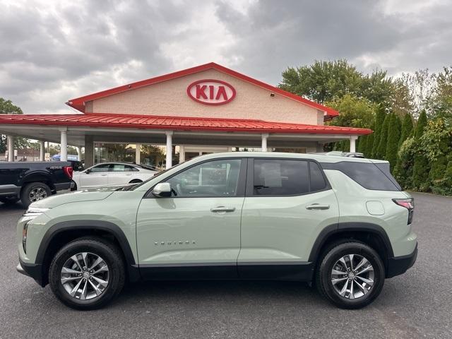 Photo of 2025 Green Chevrolet Equinox