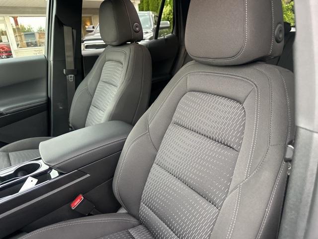 Photo of 2025 Green Chevrolet Equinox