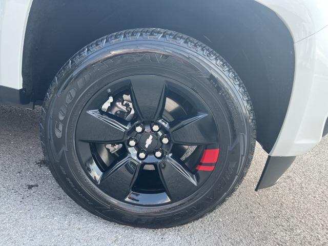 Photo of 2021 Summit White Chevrolet Colorado