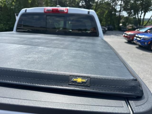 Photo of 2021 Summit White Chevrolet Colorado