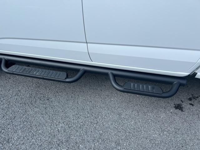 Photo of 2021 Summit White Chevrolet Colorado