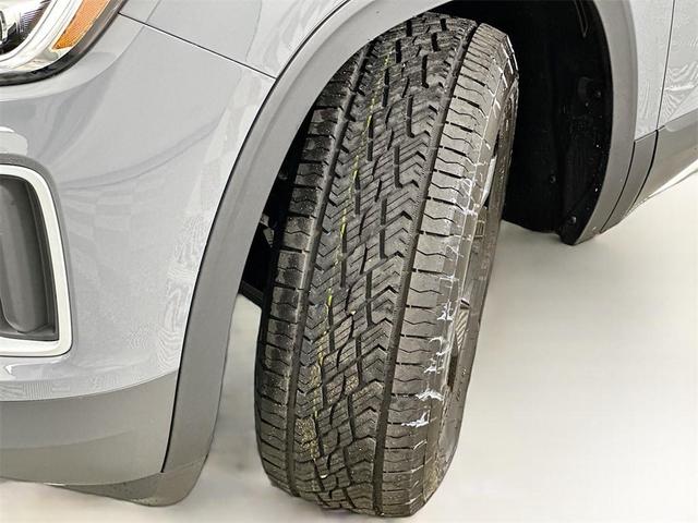 Photo of 2025 Pure Gray Volkswagen Atlas