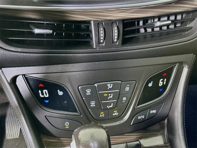 Photo of 2019 Summit White Buick Envision