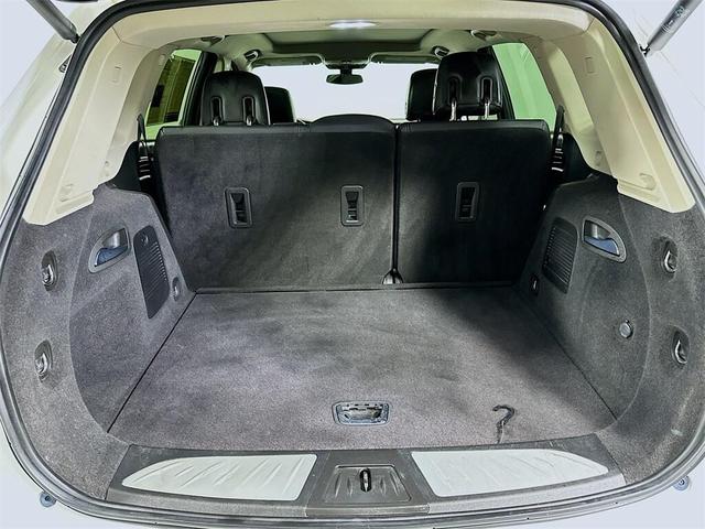 Photo of 2019 Summit White Buick Envision